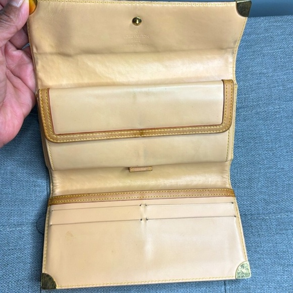 Louis Vuitton Murakami Wallet - Picture 7 of 10
